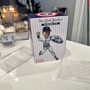 Derek Jeter bobble head